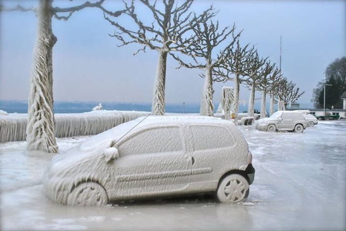 You Can't Deny The Beauty Of These Frozen Cars (50 pics)