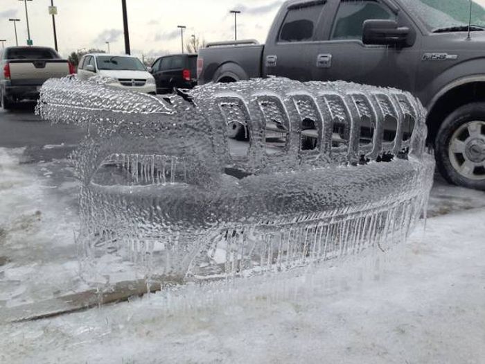 You Can't Deny The Beauty Of These Frozen Cars (50 pics)