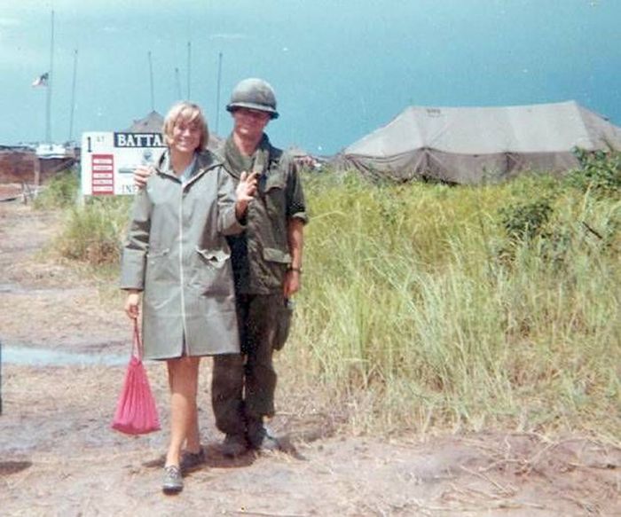 Throwback Photos From The Vietnam War (51 pics)