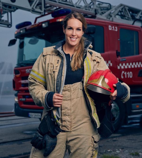 Gunn Narten Is Being Called The Worlds Sexiest Firefighter 12 Pics