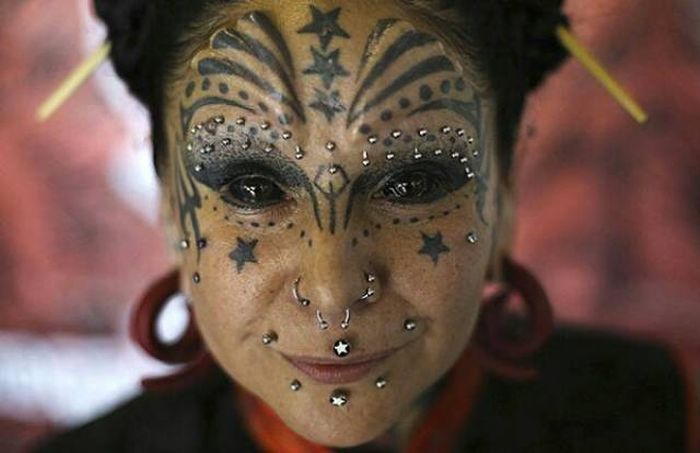 Proof That There Is Such A Thing As Too Much Piercing And Tattooing (48 pics)