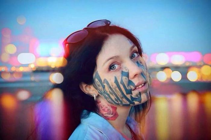 Proof That There Is Such A Thing As Too Much Piercing And Tattooing (48 pics)