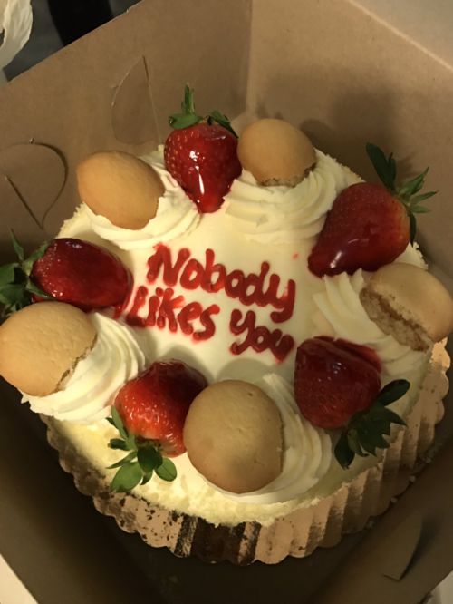 Savage Cakes With The Sweetest Of Burns (16 pics)