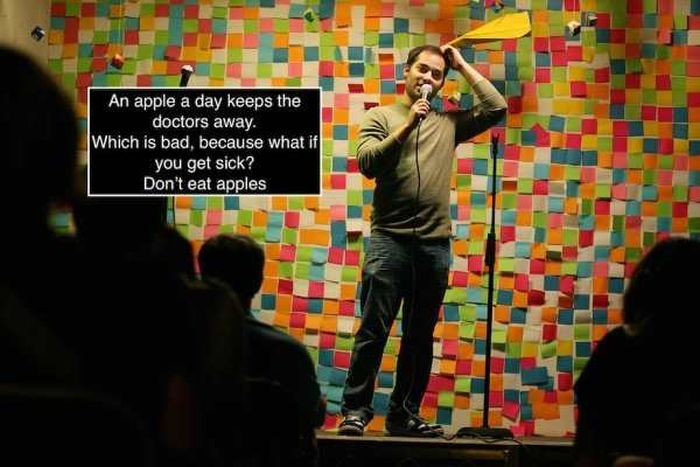 Hilarious Comedians Telling Great Jokes (20 pics)