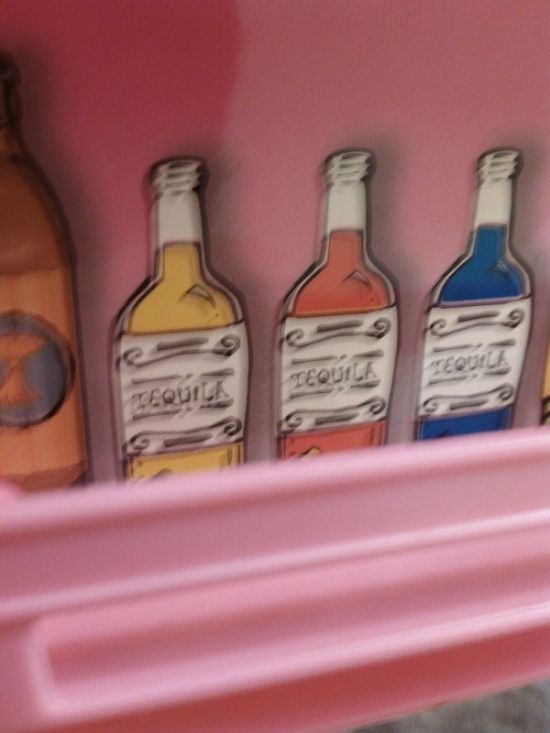 Interesting Surprise Discovered In A Toy Refrigerator (3 pics)