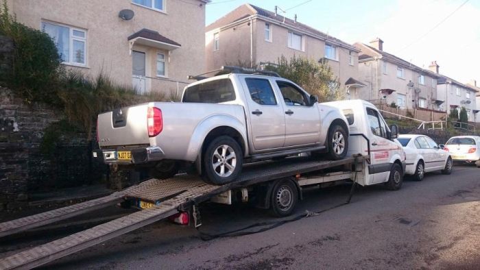 Furious Customers Urge Nissan To Recall Truck After It Snaps In Half (10 pics)