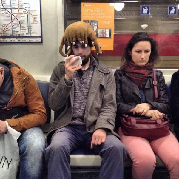 Brave Souls Who Wore Outrageous Outfits In Public (42 pics)