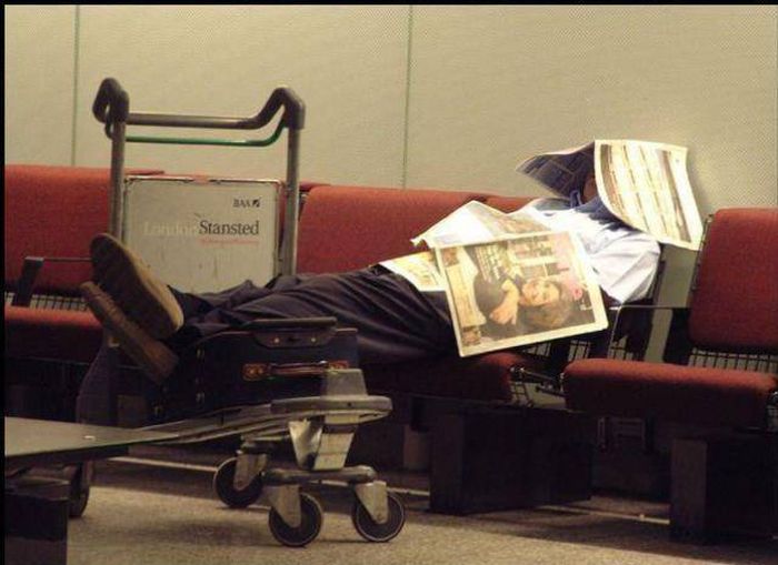 Sometimes Really Strange Things Happen At Airports (44 pics)