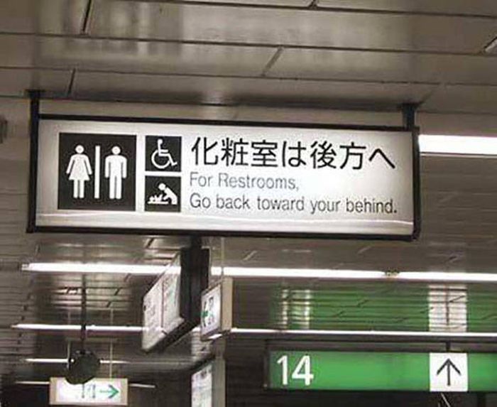 Sometimes Really Strange Things Happen At Airports (44 pics)