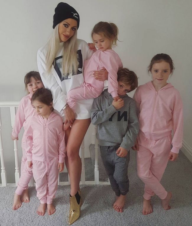 Hot Mother Of Five Says Theres No Excuse For Excess Weight After 