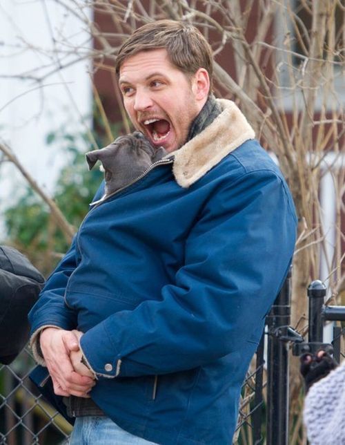 Tom Hardy Really Seems To Love Dogs (11 pics)