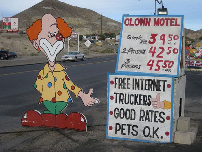 The Most Terrifying Motel In America (10 pics)