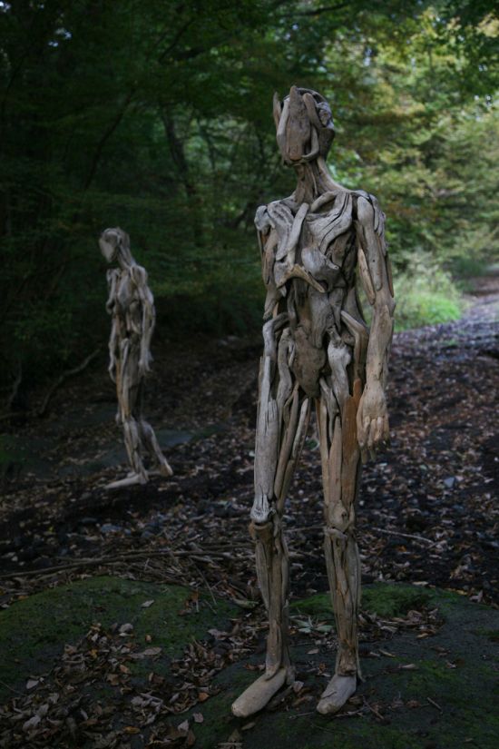 These Driftwood Sculptures By Japanese Artist Nagato Iwasaki Are Haunting (9 pics)