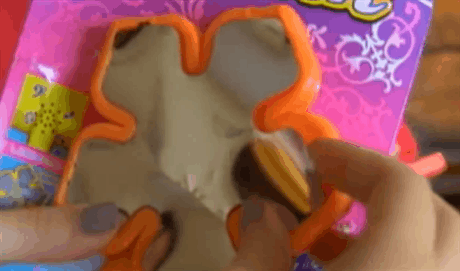 Parents Find Something Terrifying Inside Their Daughter's Toy (5 pics)