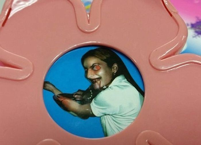 Parents Find Something Terrifying Inside Their Daughter's Toy (5 pics)