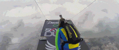 These GIFs Are Only For The Bravest Of The Brave (29 gifs)