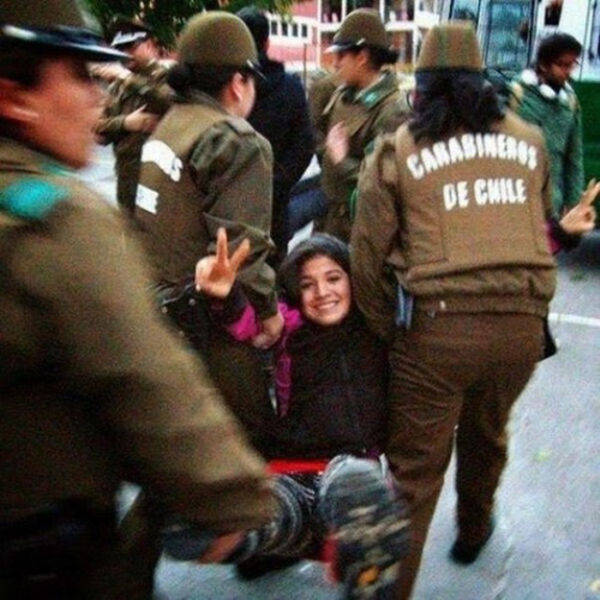 Exciting Pictures That Say Much More Than Just A Thousand Words (40 pics)