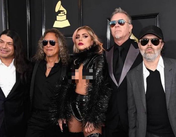 Lady Gaga Turns Heads With A Very Revealing Outfit At The Grammys (5 pics)