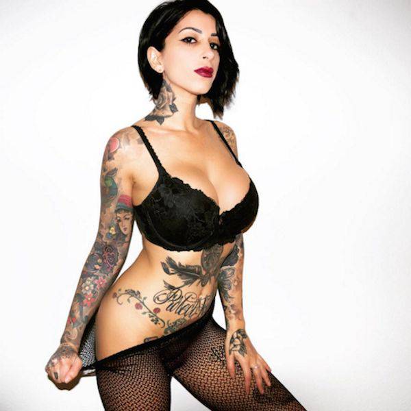 Hot And Hardcore Girls Who Love Tattoos (60 pics)