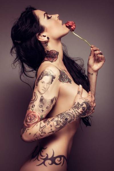 Hot And Hardcore Girls Who Love Tattoos (60 pics)