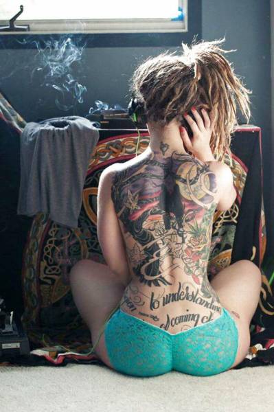 Hot And Hardcore Girls Who Love Tattoos (60 pics)