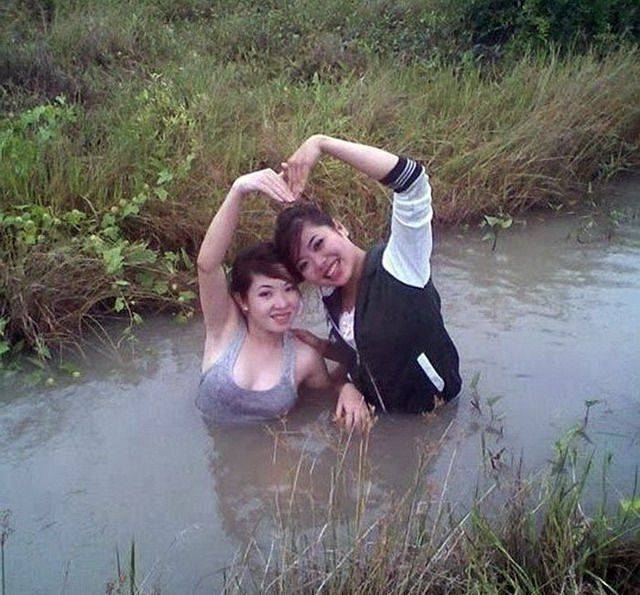 Acid Picdump (108 pics)