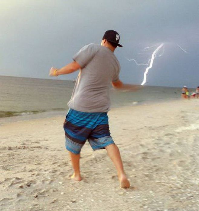 Amusing Photos That Were Snapped At The Perfect Moment (55 pics)