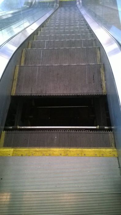 Escalators Really Are A Threat To Mankind (17 pics)
