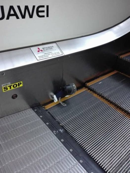 Escalators Really Are A Threat To Mankind (17 pics)