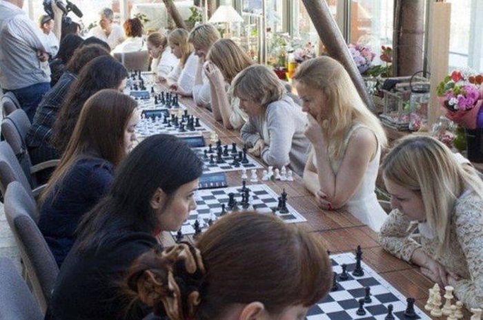 Amusing Examples Of Pictures That Say A Thousand Words And A Whole Lot More (39 pics)