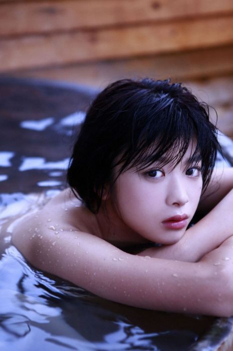 Asians Girls Are Absolutely Stunning And Sexy (37 pics)