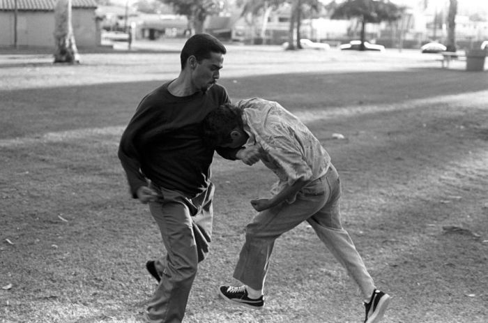 Los Angeles Gangs From The 1990s (16 pics)