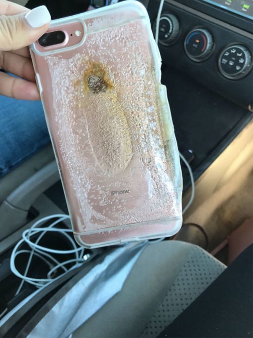Apple Set To Investigate iPhone 7 That Exploded (2 pics)