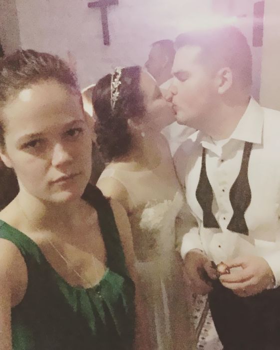 Girl Documents Her Life As The Third Wheel (12 pics)