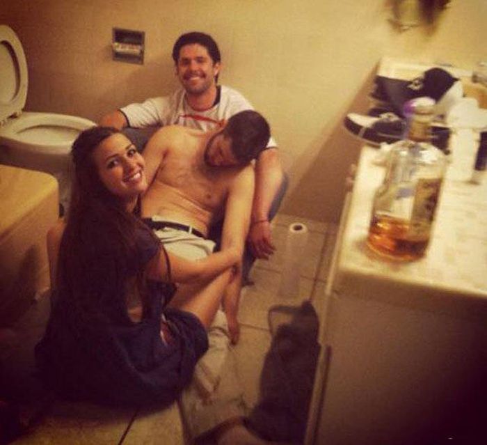 Incredibly Poor Decisions Brought To You By Alcohol (30 pics)