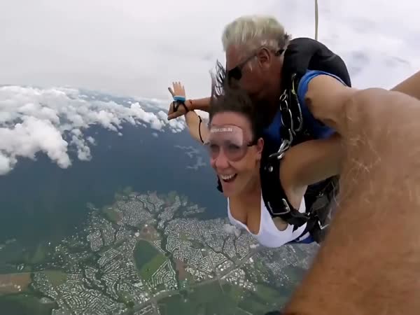Girl Passes Out While Skydiving