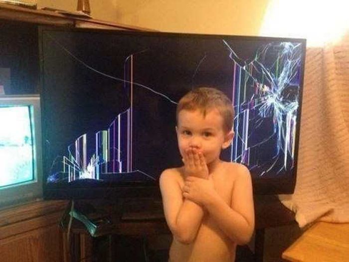 Little Kids Who Happen To Be Adorable And Horrible (31 pics)