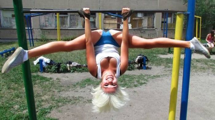 These Flexible Women Know Absolutely No Limits (42 pics)
