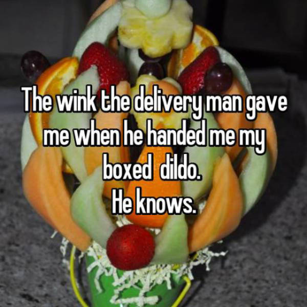Delivery Guys Have A Very Awkward Job (20 pics)
