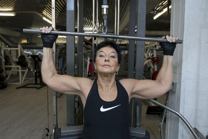 You'll Never Guess How Old This Female Weightlifter Is (5 pics)
