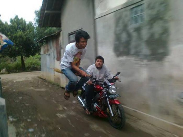 Acid Picdump (104 pics)