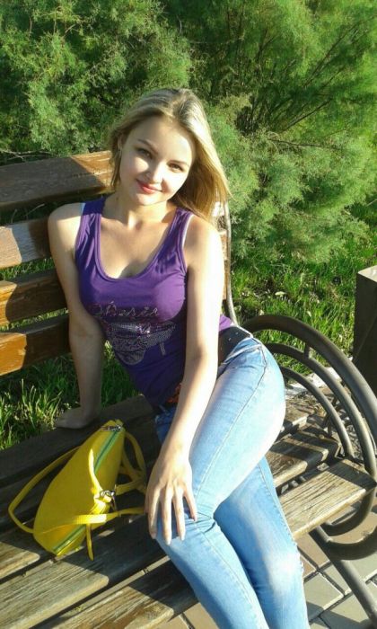 A Gorgeous Collection Of Sexy Girls To Get You Through The Week (56 pics)