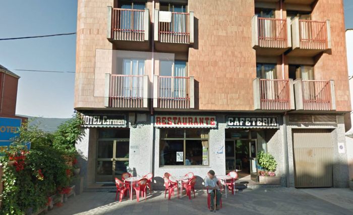120 Customers Flee Spanish Restaurant Without Paying (2 pics)