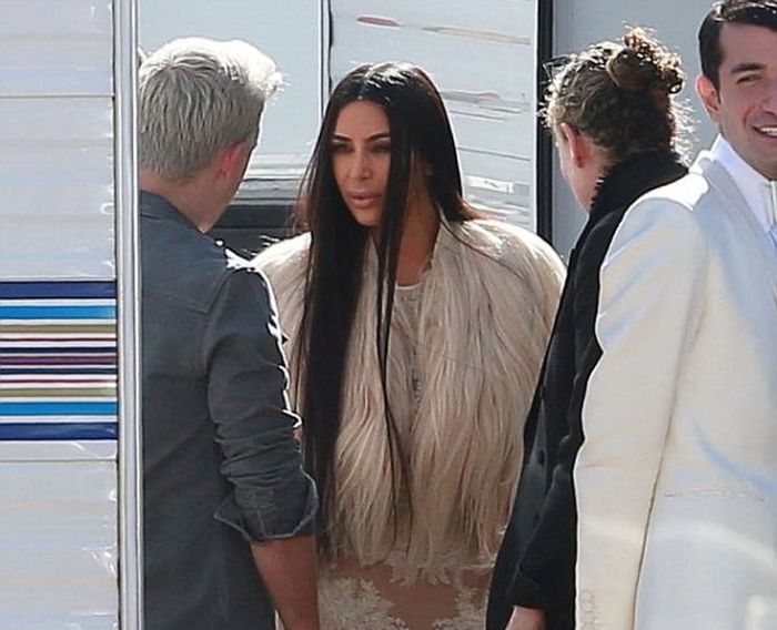 Kim Kardashian Spotted On The Set Of Ocean's Eight (8 pics)
