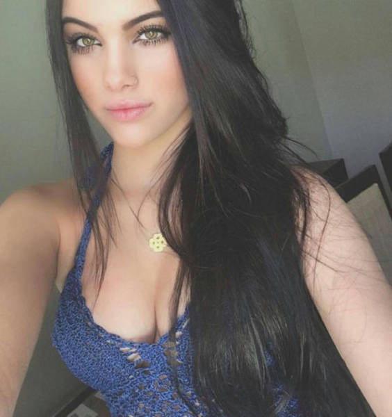 You're Going To Love These Jaw-Dropping Beautiful Busty Girls (60 pics)