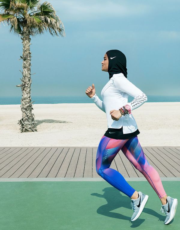 Nike Is Releasing A Hijab Line For Muslim Athletes (5 pics)