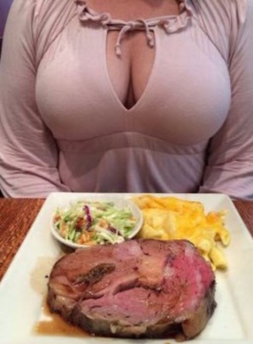Yelp Reviewers Who Clearly Have Something Else On The Mind (20 pics)