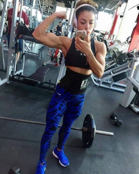 Fit Girls Who Are Absolutely Shredded (34 pics)