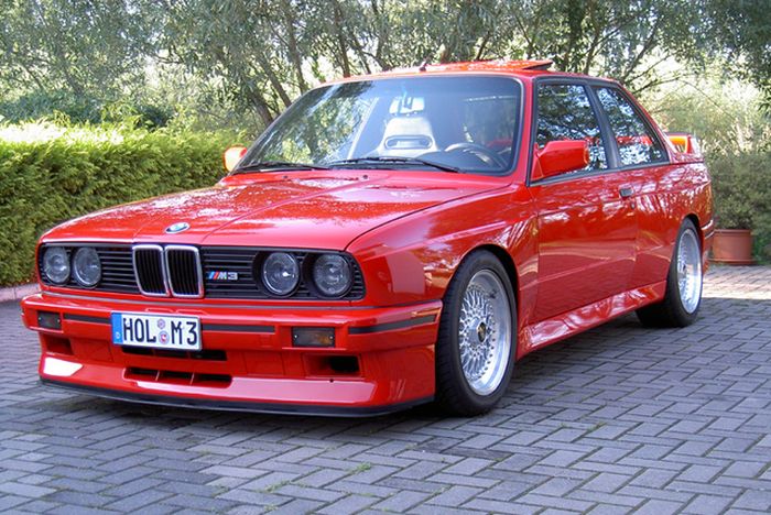Man Inherits Amazing Car Collection After Relative Passes Away (15 pics) Man Inherits Amazing Car Collection After Relative Passes Away (15 pics)