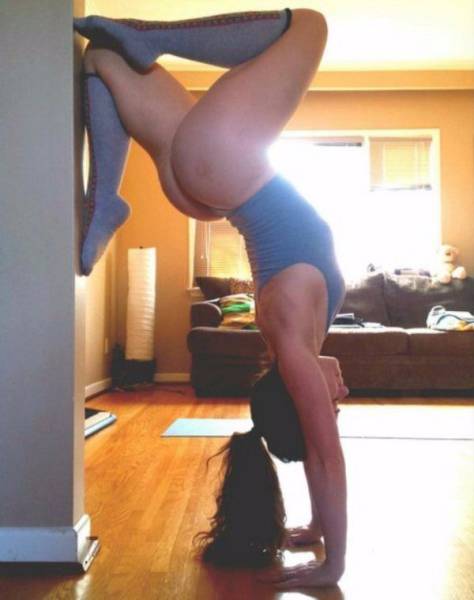 Sporty Girls With Sexy Curves That Will Stun You (63 pics)